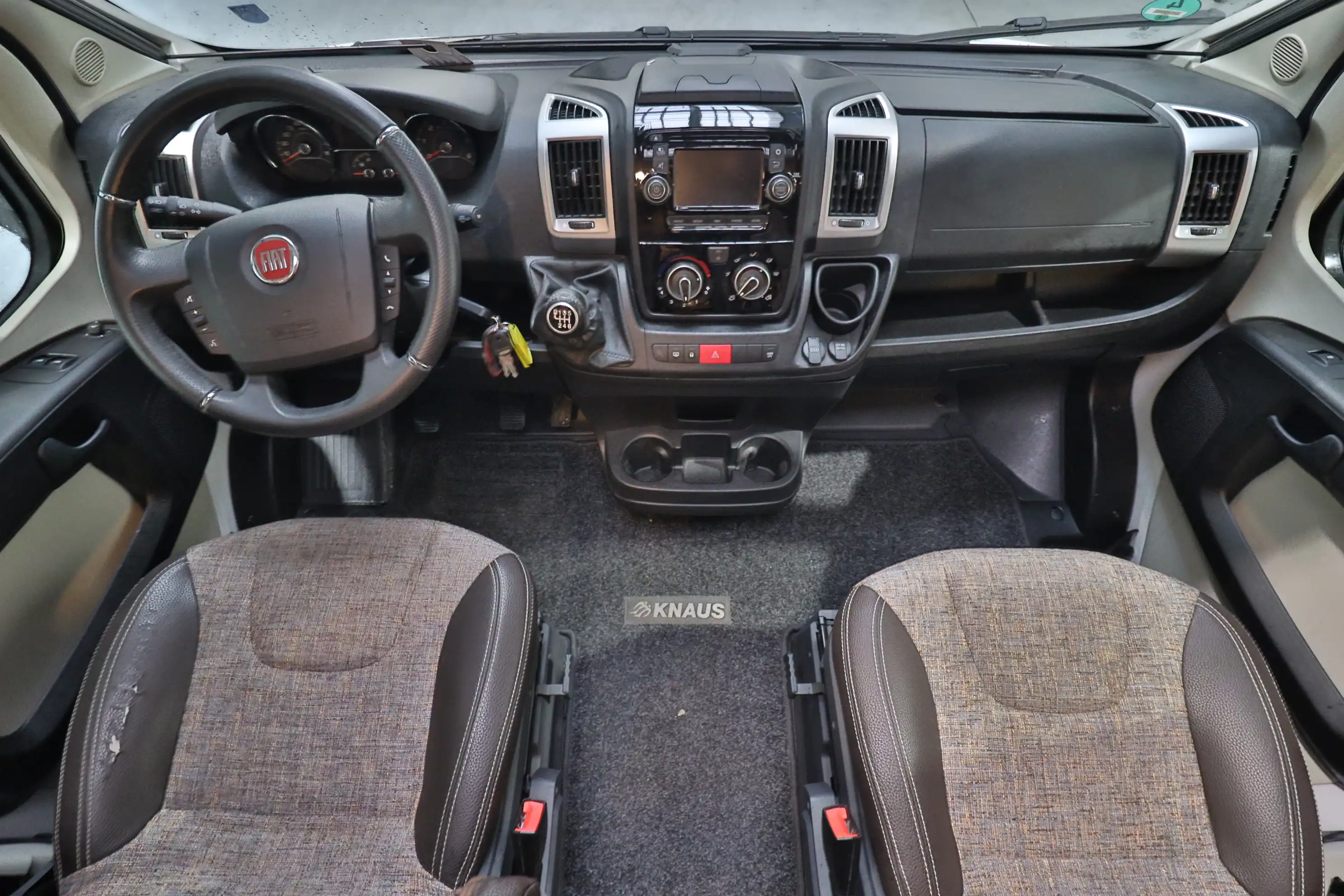 KNAUS Sky TI 700 MX Silver Selection